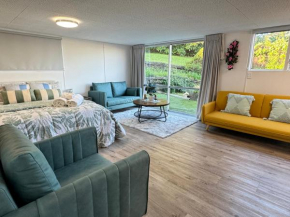 Gulf Red Vacation Home 2 Bedroom 2 Bathroom, Whangaparaoa